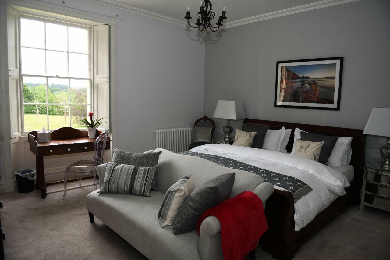 란데일로 Llwynhelig Manor B&B 외부 사진