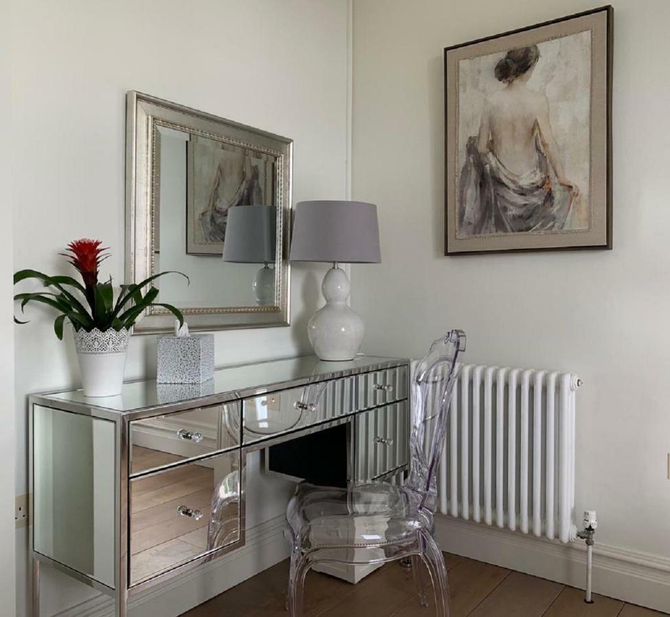 란데일로 Llwynhelig Manor B&B 외부 사진