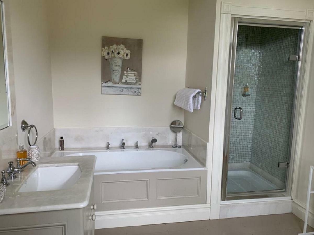 란데일로 Llwynhelig Manor B&B 외부 사진