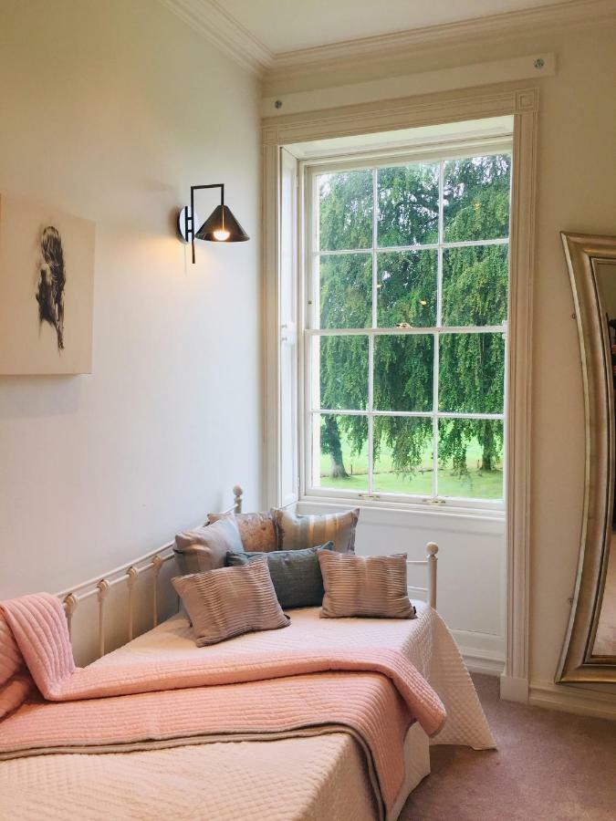 란데일로 Llwynhelig Manor B&B 외부 사진